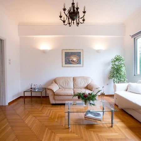 Central 5 Room Apartment Афины Экстерьер фото