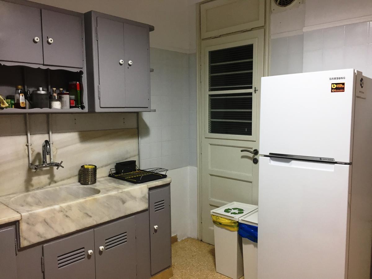 Central 5 Room Apartment Афины Экстерьер фото